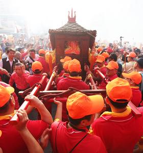 萬和宮老二媽西屯省親遶境