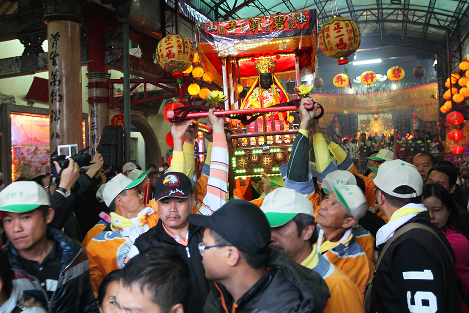 東山碧軒寺迎佛祖暨遶境