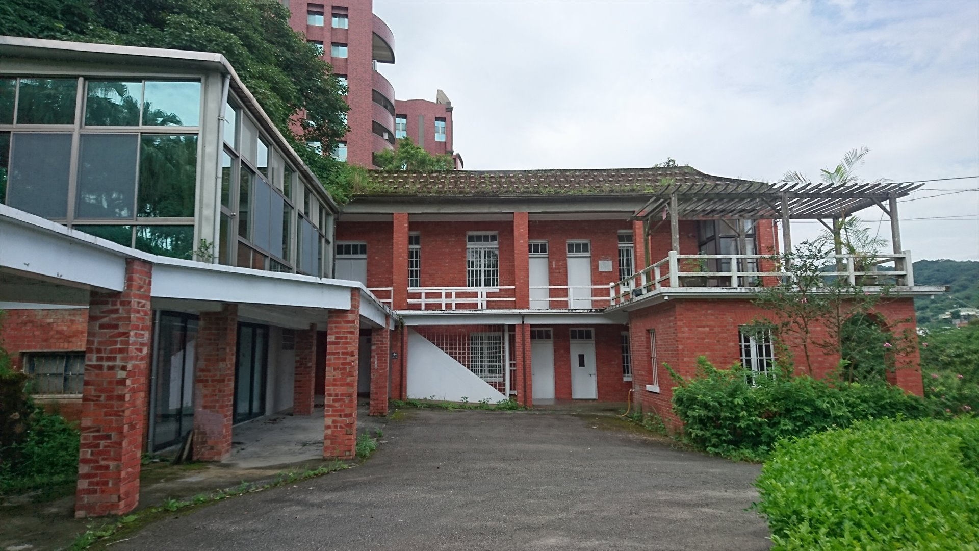 八里樂山園
