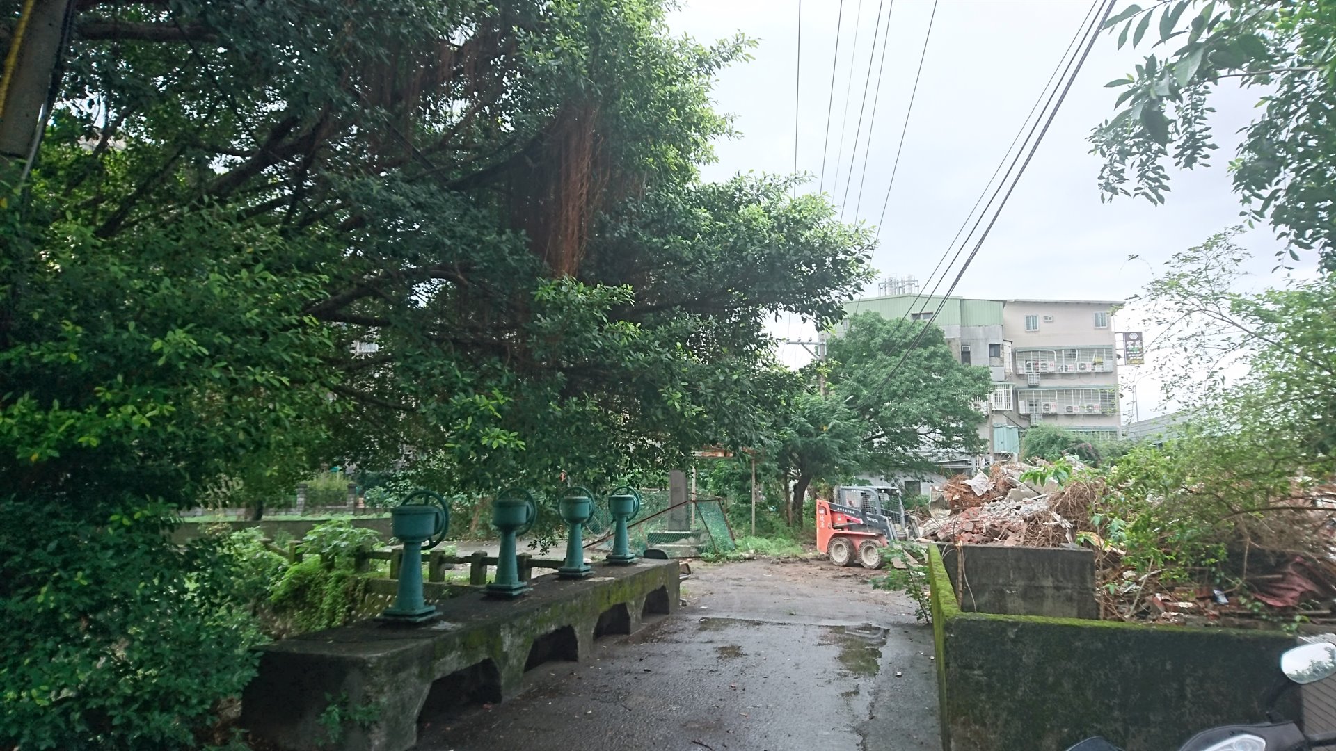 後村圳灌溉改善工程紀念碑及水門