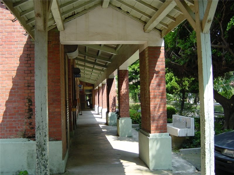 岸裡公學校校舍