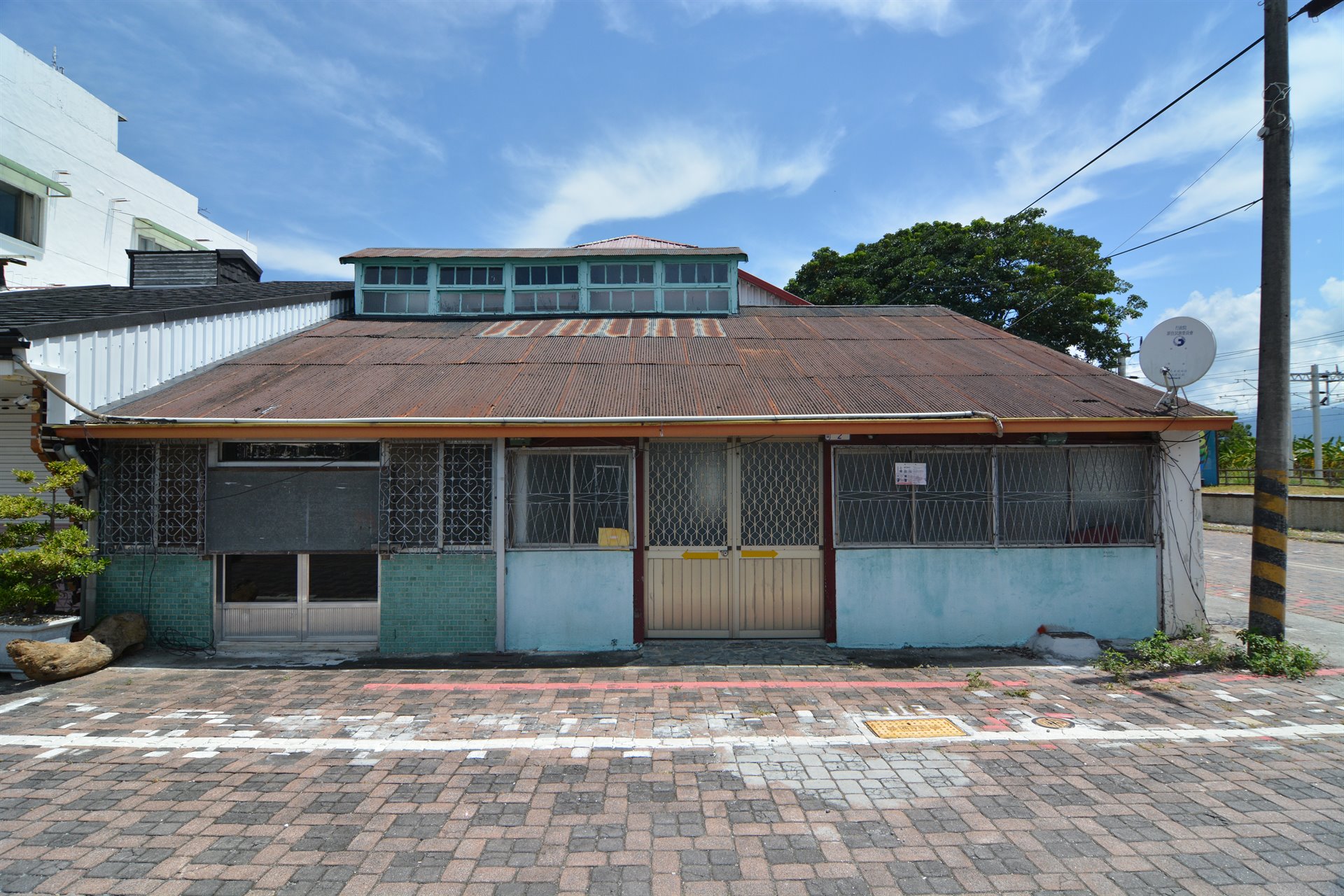 嘉賓旅社