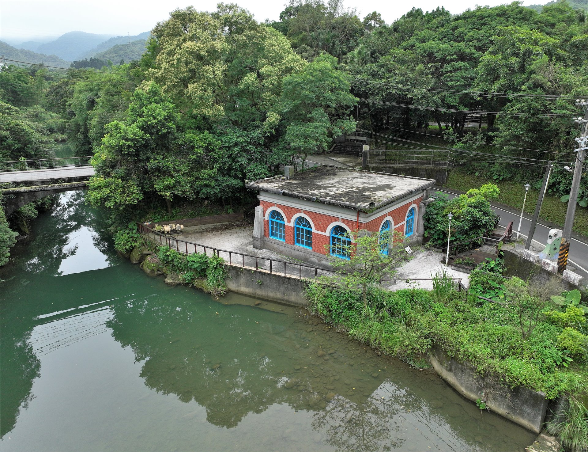 暖暖淨水場幫浦間
